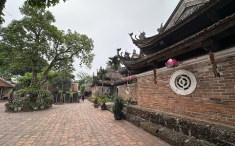 Du lịch thăm Chùa Tây Phương huyền bí